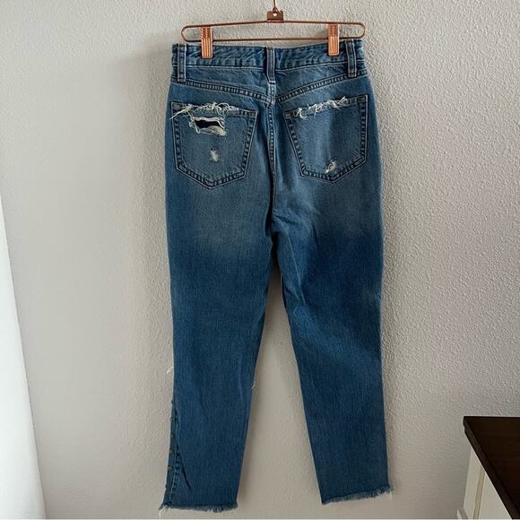 Abercrombie & Fitch Annie High Rise Girlfriend Distressed Jeans Denim Studded 24 - Picture 2 of 7